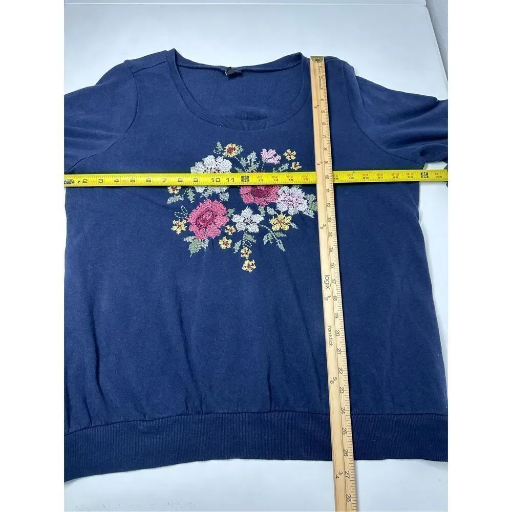 Torrid Bohemian Navy Blue Embroidered Floral Sweater Sweatshirt Size 1X - Picture 6 of 10